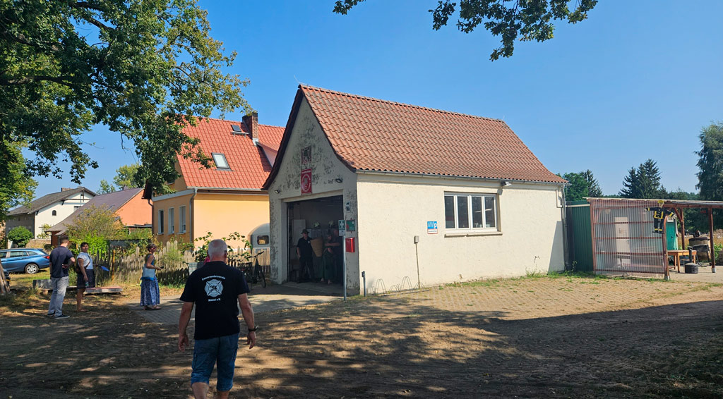 Feuerwehrhaus, Rädel