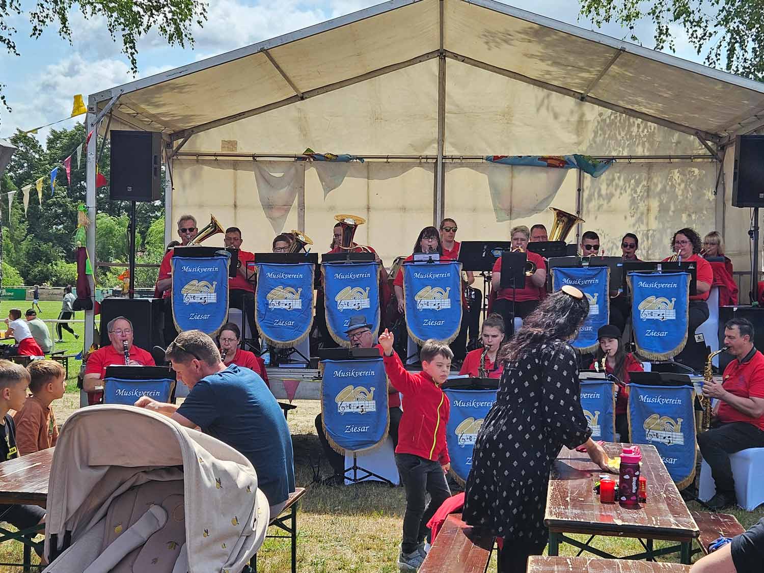 Rädel, Vogelscheuchenfest